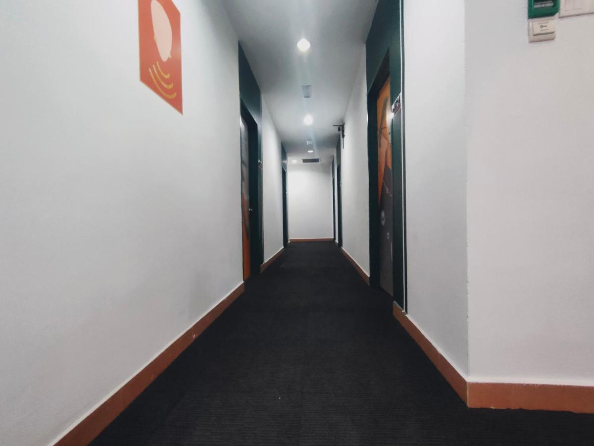 Allbes Parklands Hotel Klang Eksteriør billede