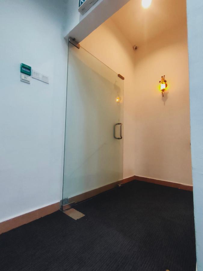 Allbes Parklands Hotel Klang Eksteriør billede